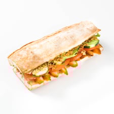 Chicken Cruncher Baguette halb
