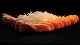 59d - Mixed Sashimi Family flambée (32 Stk.)