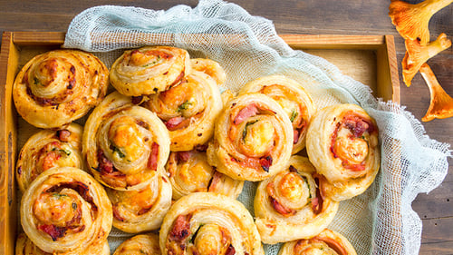 Pizzabrötchen ab ins Körbchen