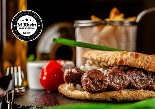 Cevapcici im Brot