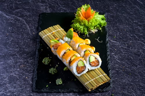 Inside Out Roll Sake Avocado, 8 Stück