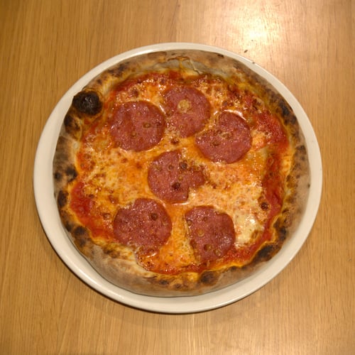 Pizza Salami normal
