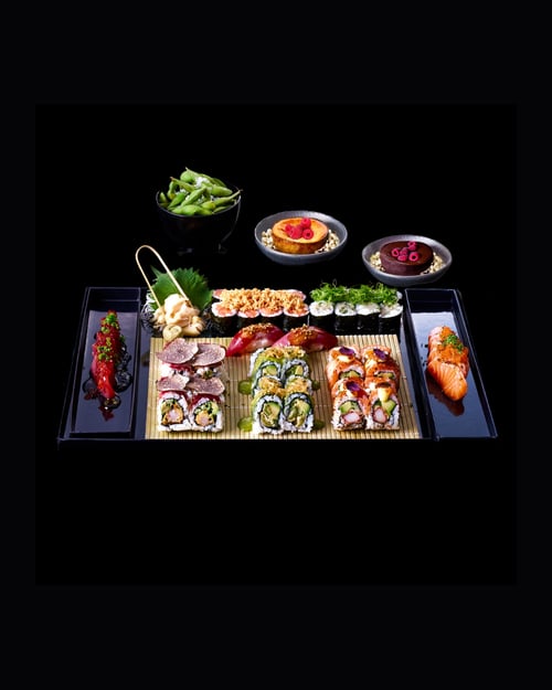 2025 NEW YEARS EVE BOX