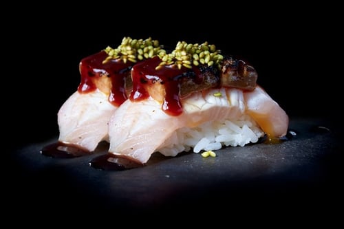 HAMACHI NIGIRI LUXURY - 2pc. - 