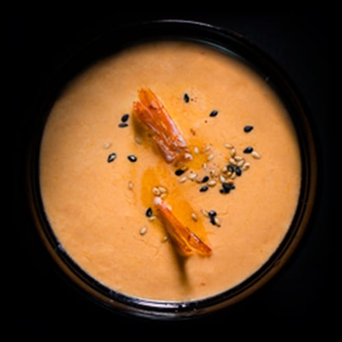 STECKRÜBEN-CHILLI SUPPE MIT GARNELE 