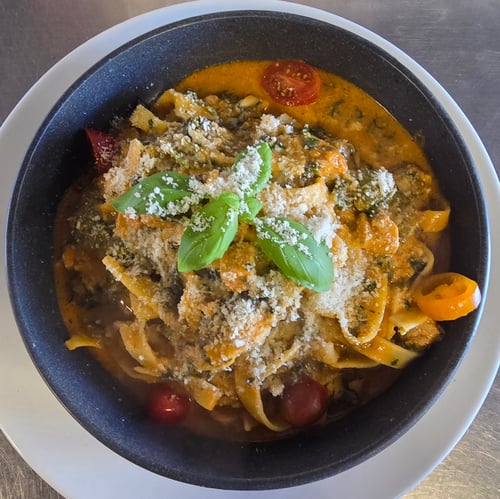 Tagliatelle Spinaci e Salmone