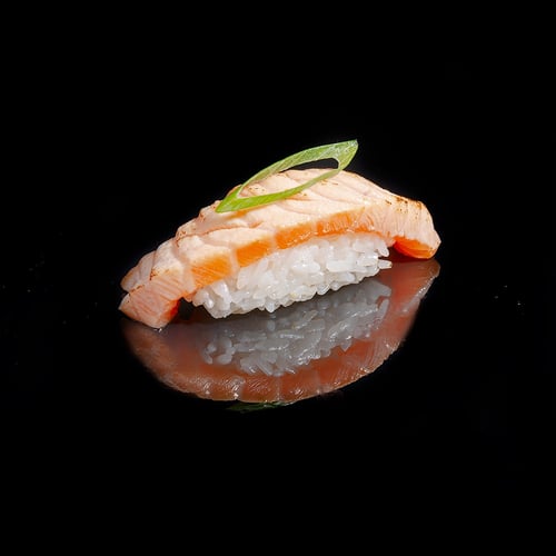 Nigiri Sake Flamed