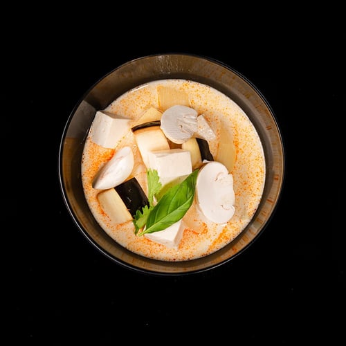 Kokos Suppe mit Tofu