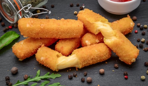 S9. Mozzarella Sticks (6 Stück