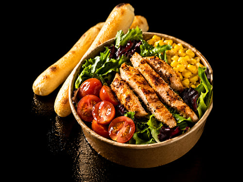45. Insalata Salmone