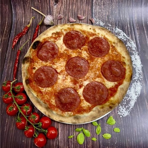 Pizza Salami (ca 33Ø)