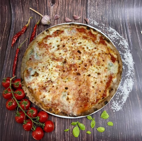 Pizza Quattro Formaggi (ca 33Ø)