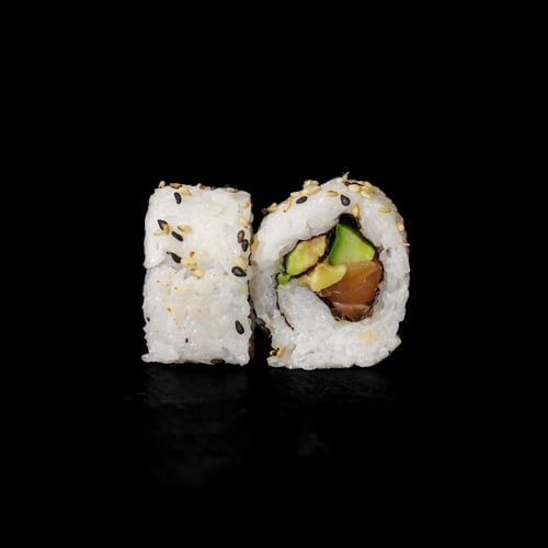 Uramaki Salmon Roll