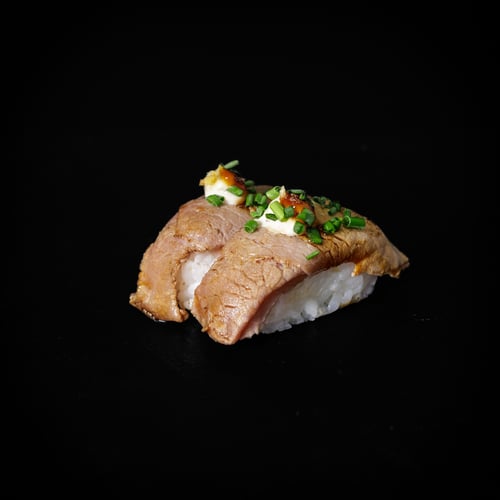Nigiri Flamed Truffel Beef 