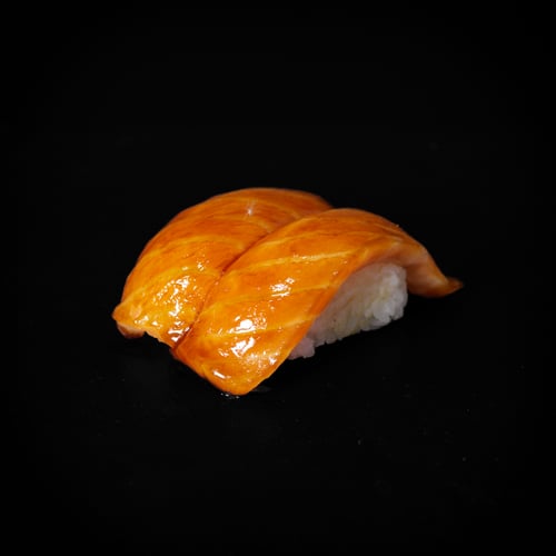 Flamed Nigiri Zalm 