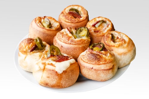 Pizzabrötchen Peperonisalami & Jalapeños