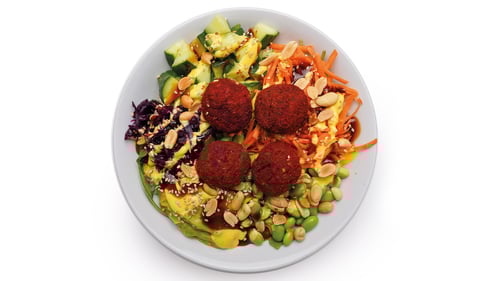 Rote Beete Falafel Bowl 