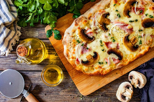  Pinsa  Funghi
