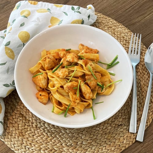 Tagliatelle di pollo