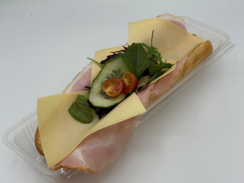 Broodje met ham en jonge kaas