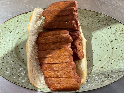 Halve stokbrood met 2 mexicano's