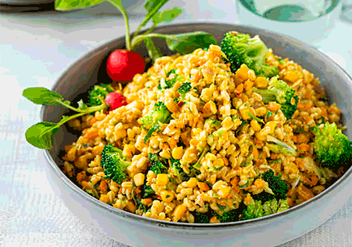 Chicken-Mais-Salat mit Curry-Sonnenweizen und Früchten (XL)