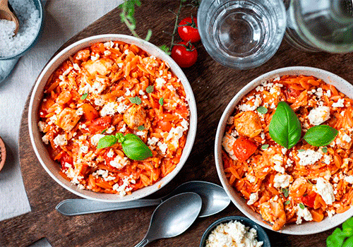 One-Pot-Kritharaki mit Feta und Hähnchen