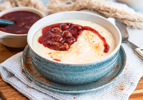 Indischer Kardamomgrießbrei  mit Mandeln und  Fruchtpüree (XL)