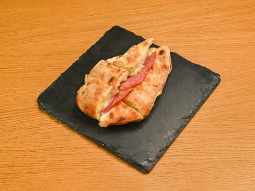 Pizzabrot Salami/Käse