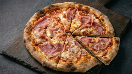 25 Pizza Prosciutto