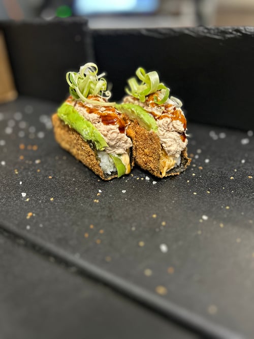 Mini Sushi Taco mit Thunfisch Creme (2 Stück)