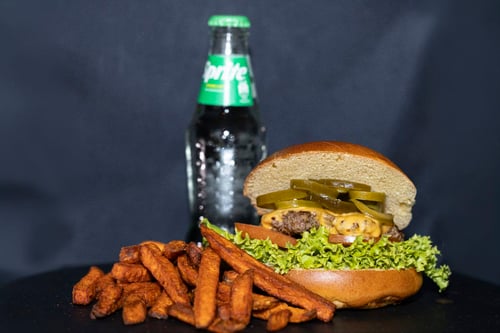 Chili Cheeseburger Menü