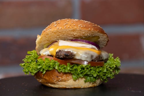 Triple Cheese Burger Einzeln