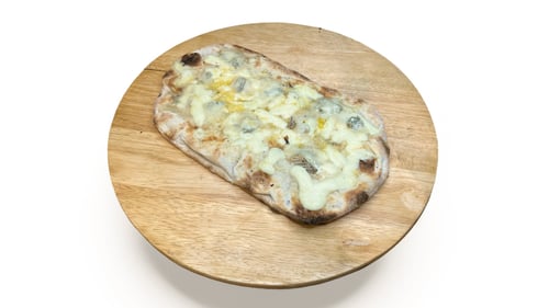 Pinsa Quattro Formaggi