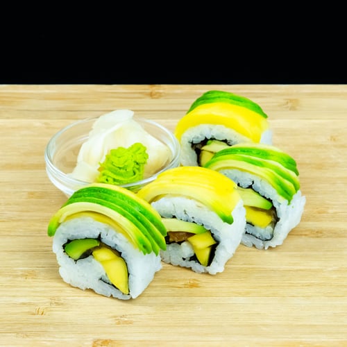 Uramaki Avocado Mango Dream