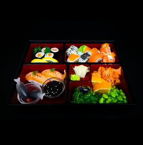 Sushi Bento Box Lachs (14 Stück)