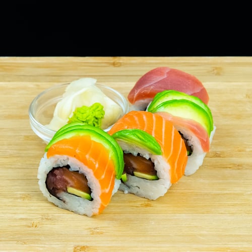 Uramaki Dragon Roll classic