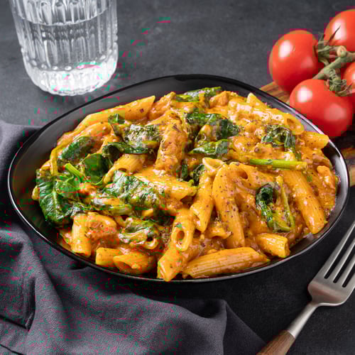 Pasta chicken pesto