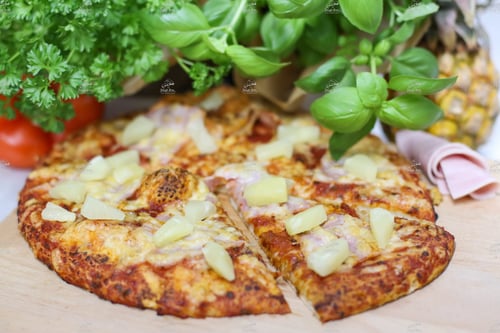 Pizza Schinken Ananas ø 25cm