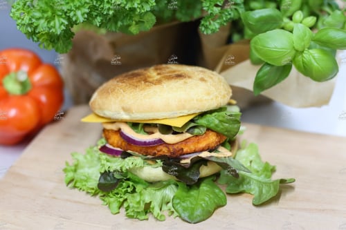 Crunchy Chicken Cheese Burger