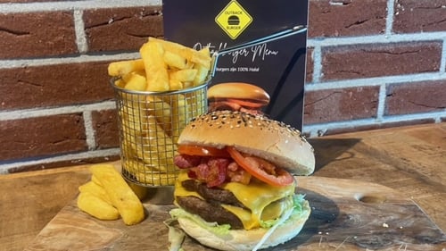 Bacon Cheese Burger