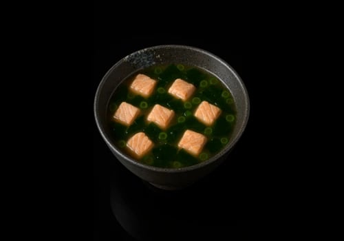 Miso-Suppe mit Lachs