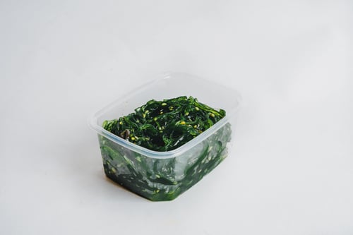 Bakje japanse zeewiersalade
