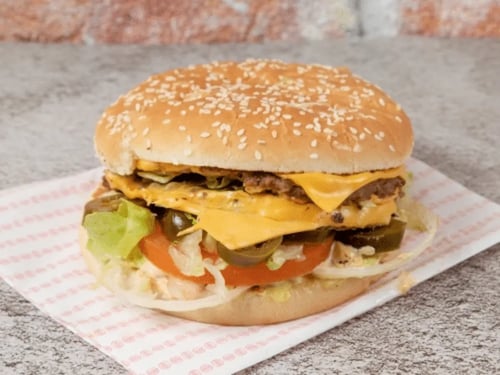 Dubbele samurai burger