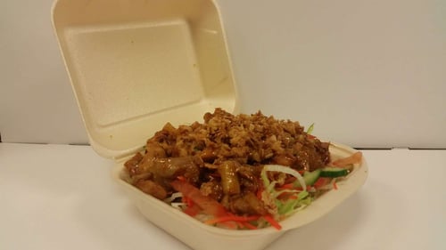 Hete Kip Salade