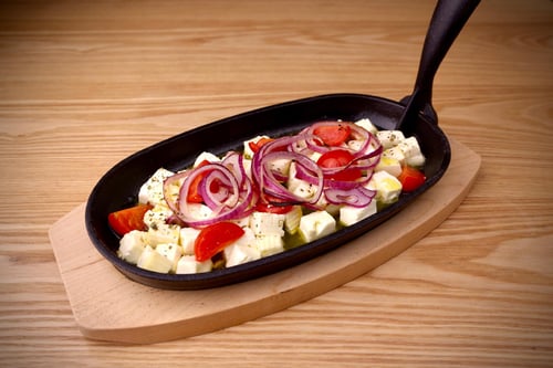 53. Überbackener Fetakäse