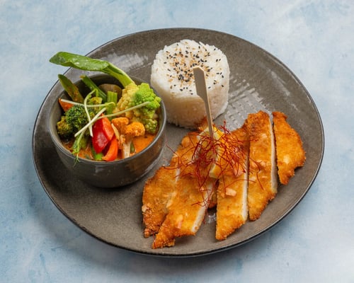 Zitronengrass Curry mit Mandel Panko Hähnchen