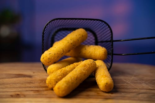 Mozzarella Sticks (12 Stück)
