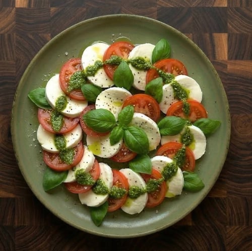 Tomaten-Mozzarella-Salat
