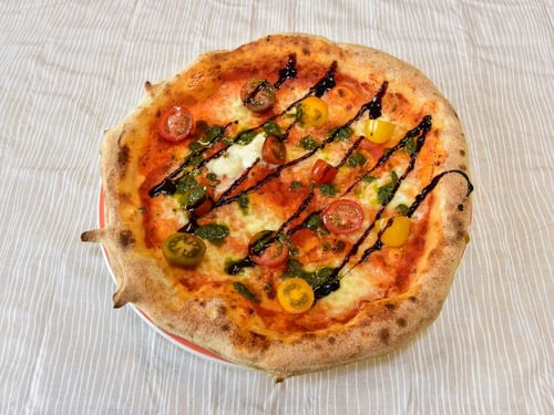 Pizza Caprese al Pesto
